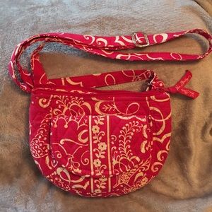 Vera Bradley crossbody with adjustable strap